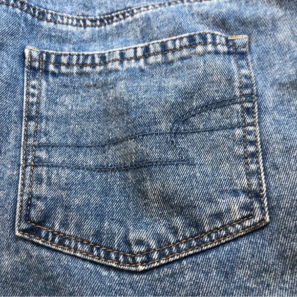 American Eagle Mom Short Size 12 - Picture 3 of 7